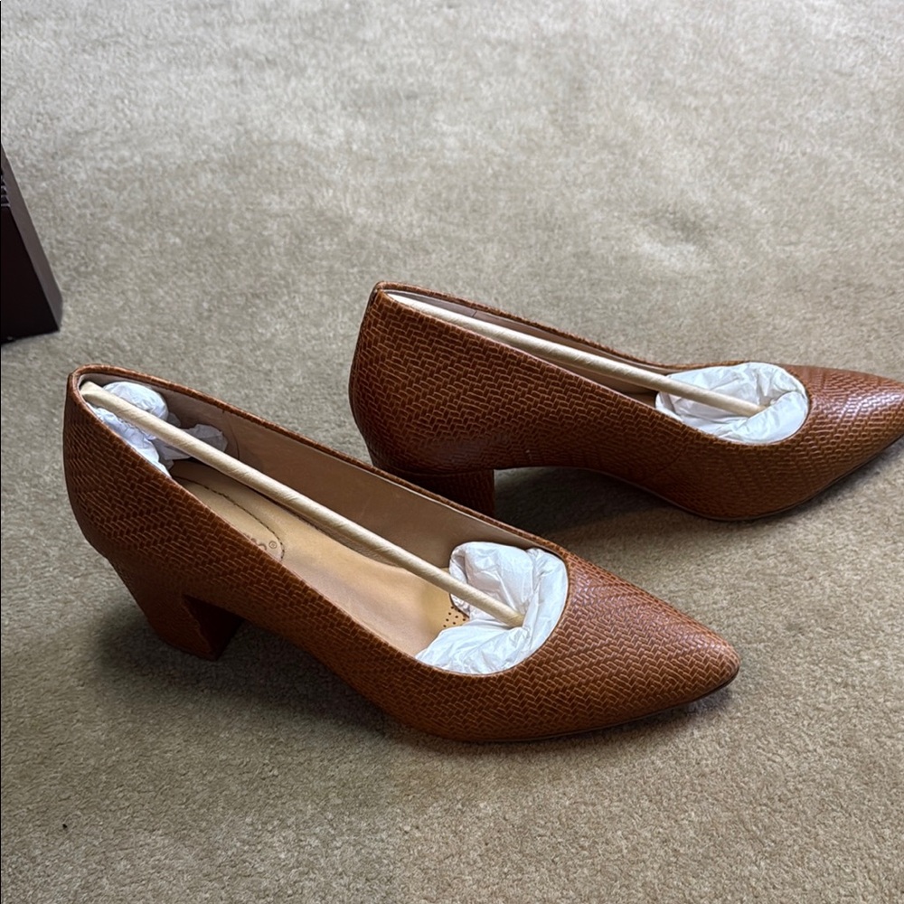 Corso Como Brown Heels Sleek Design Medium Height